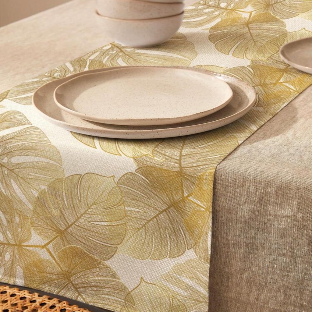 Leaf Table Runner