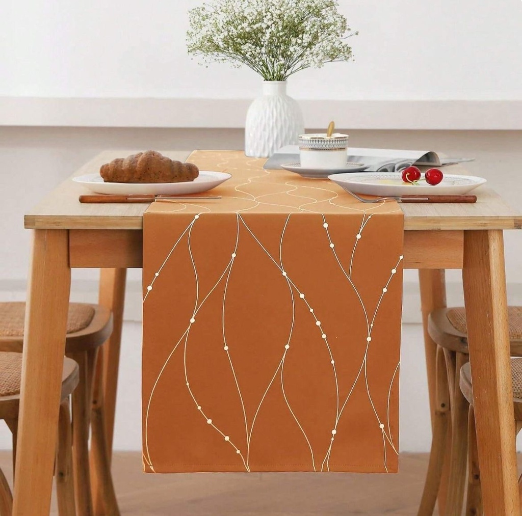 Saro Table Runner