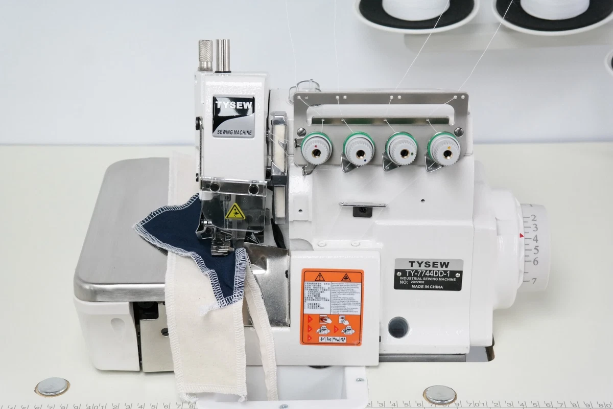 SIRUBA OVERLOCK MACHINE Model 747