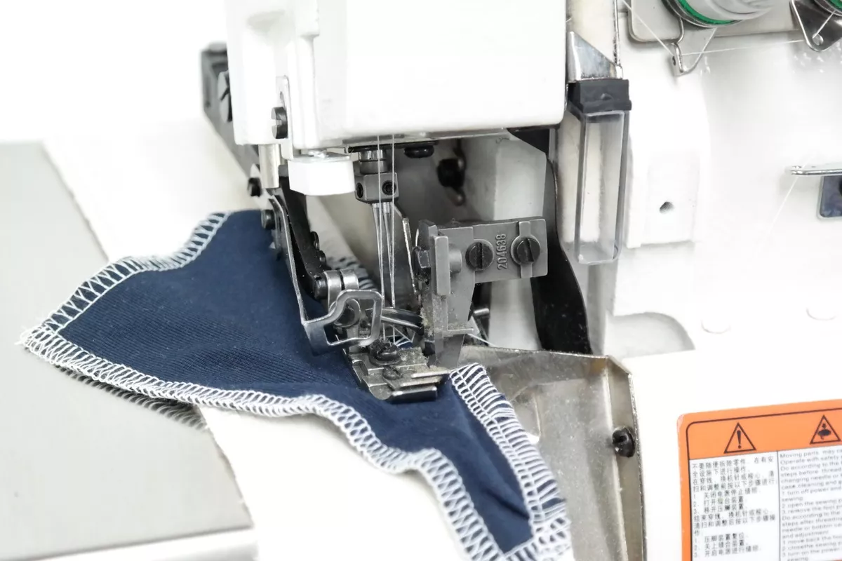 SIRUBA OVERLOCK MACHINE Model 747