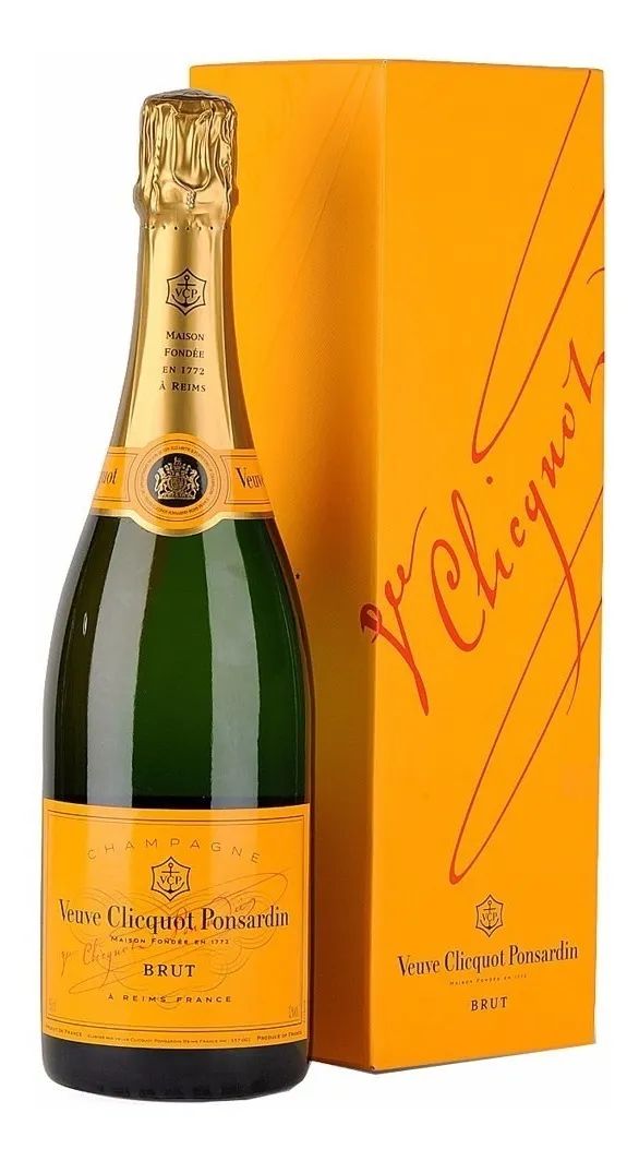 Vueve Cliquot Champagne 750 mls