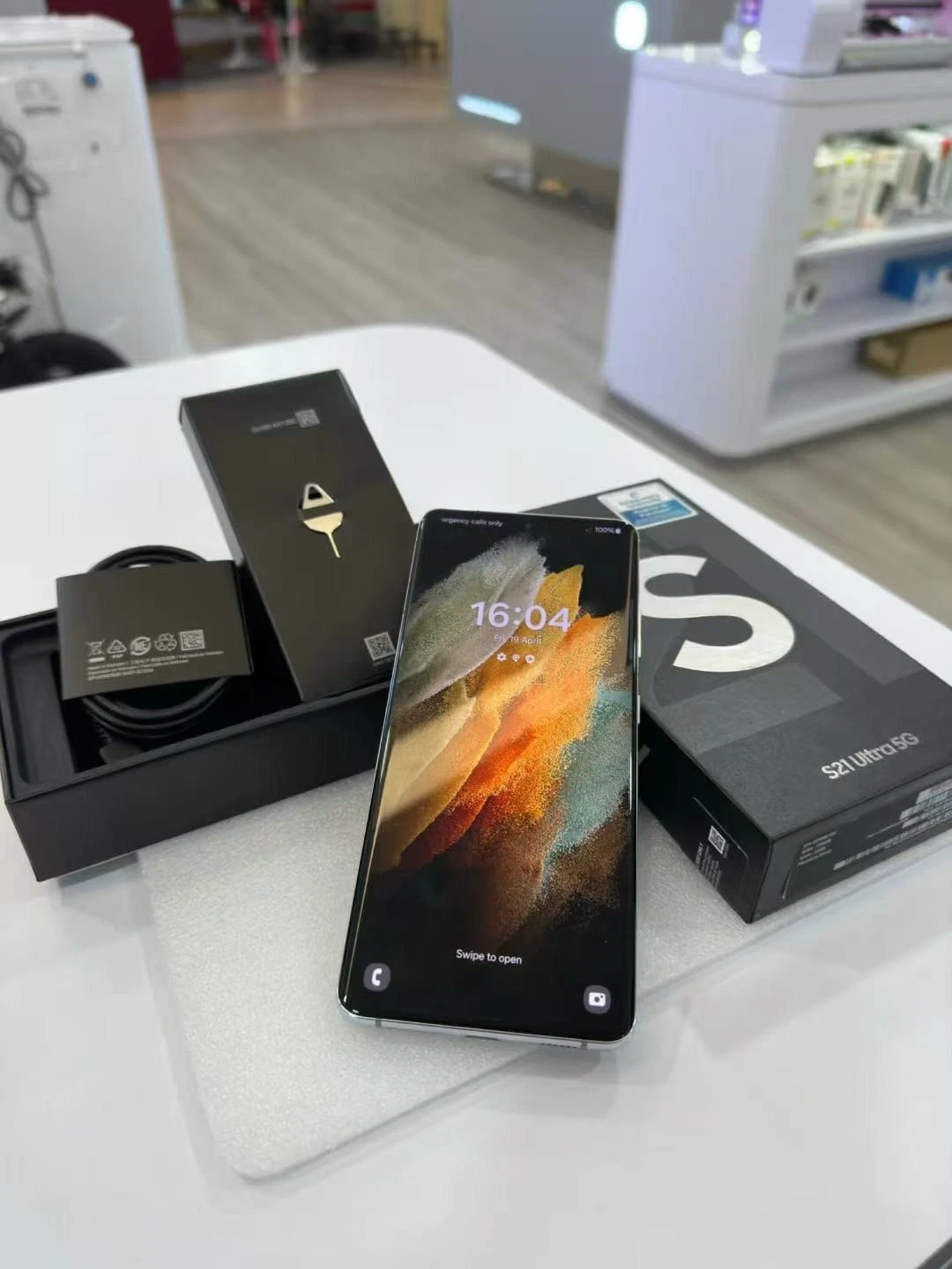 Samsung Refurbished Galaxy S21 Ultra 5G - 6.8" 8GB RAM 128GB ROM 108M (UK used)