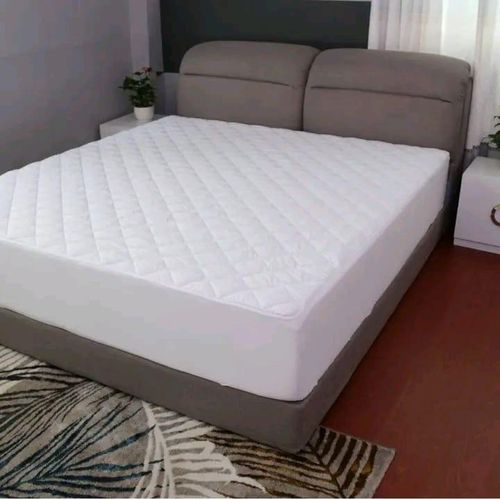 Water Proof Mattress Protector -Print May Vary