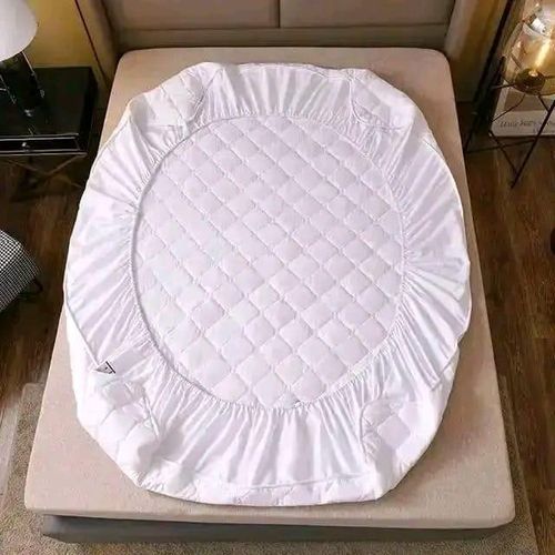 Water Proof Mattress Protector -Print May Vary