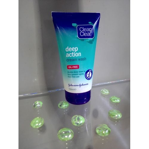 Clean & Clear Deep Action Cream Face Wash Oil Free