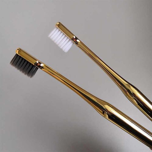 Other 1pc Of Gold Coloured Toothbrush