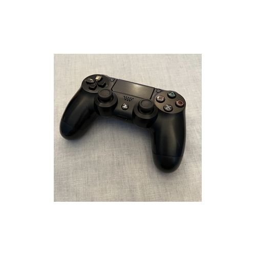 Playstation Refurbished  UK Original Pad DualShock 4 Wireless Controller for PS4 With Free Charge Cable And Silcone Rubber  Protector - Jet Black /Old Model (5MTHS WRTY)