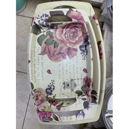 Set of trays