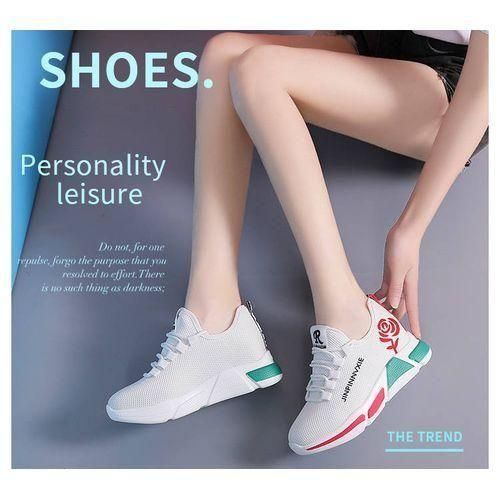 Women's Sports Shoes