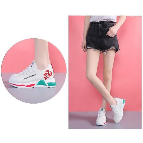 Women's Sports Shoes