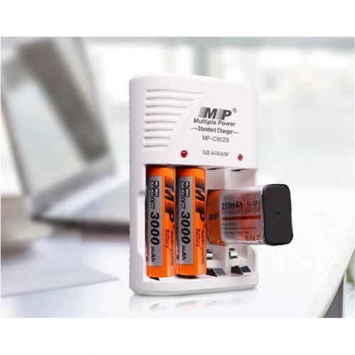 Electric Rechargeable Battery Charger Size AA,AAA And 9V