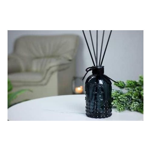150ml Aromatic Scent Of Reed Dffuser Glass Bottle Glass Flavour Diffuser With Sticks, Oil Diffuser For Home, Bedroom, Office, Hotel,Freshener On The Marble Table Gift Box