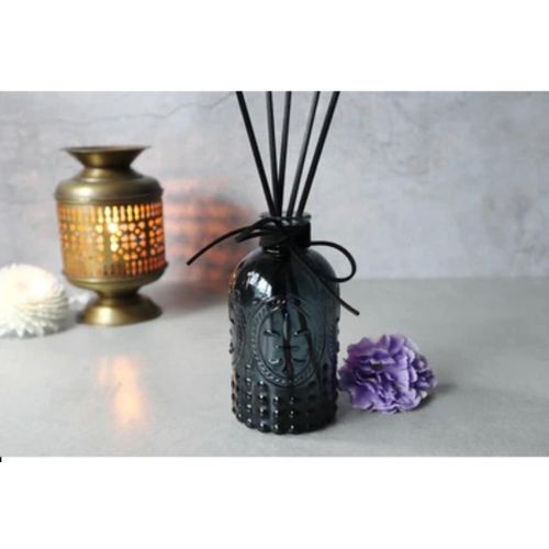 150ml Aromatic Scent Of Reed Dffuser Glass Bottle Glass Flavour Diffuser With Sticks, Oil Diffuser For Home, Bedroom, Office, Hotel,Freshener On The Marble Table Gift Box