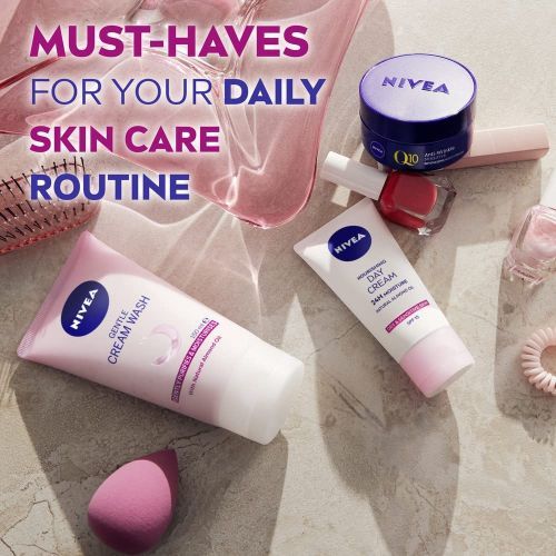 NIVEA Gentle Face Wash For Dry & Sensitive Skin Sensitive Exfoliating Face Wash, With Almond Oil 150ml