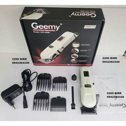 Rechargeable Cordless Shaving Machine With Battery Indicator - White
