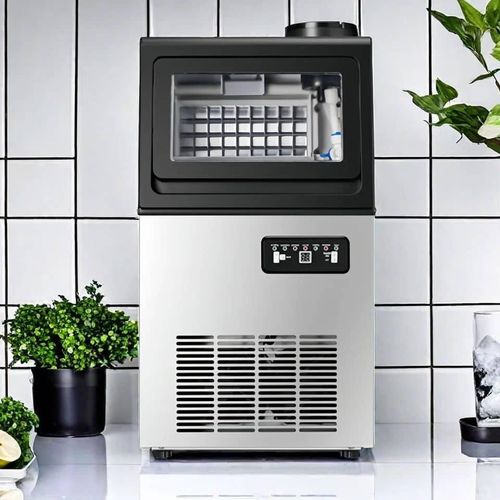 Commercial ice Maker Machine.