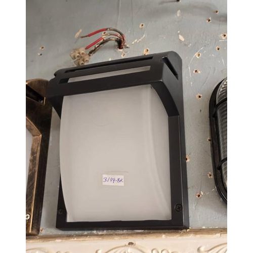 SECURITY LIGHT,  BULK HEAD Black
