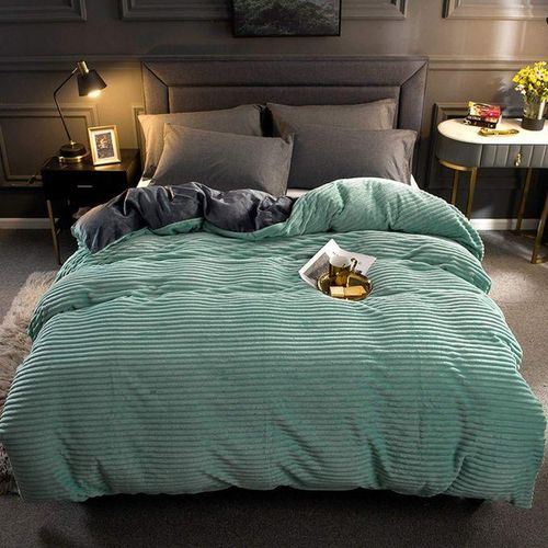 4PC Coral Velvet Duvet Set With 1 Bedsheet, 2Pillowcases And 1Duvet 5*6 - Green