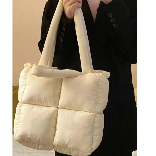 Highend rhombus soft cottonfilled largecapacity tote bag for women 2022 new autumn and winter versatile underarm shoulder bag white