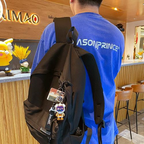 Cartoon Funny Half Skull Body Bear Keychain Exquisite Cute Animal Keyring Car Bag Pendant Key Chains Couple Holiday