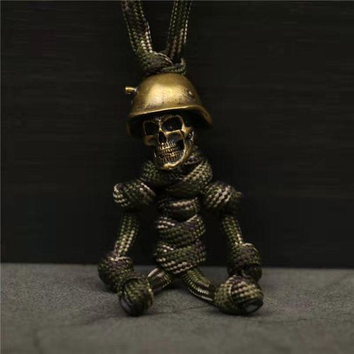 1pc Skull Head Keychain Car Biker Helmet Pendant Keychain Braided Rope Paracord Buddy Bag Hanging Backpack Doll Toy