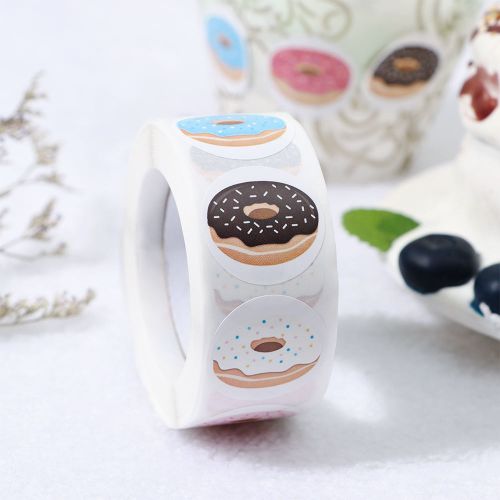 500pcs Roll Donut Pattern Stickers Self-adhesive