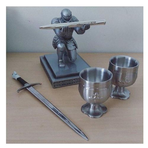 1 pc Silver Executive Knight's Pen Holder Armor Hero Pen Metal 1000g Holder Suitable For Placing Various Pens 150*100*150mm