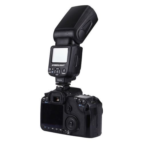 TRIOPO TR-960ii Flash Speedlite For Canon / Nikon DSLR Cameras