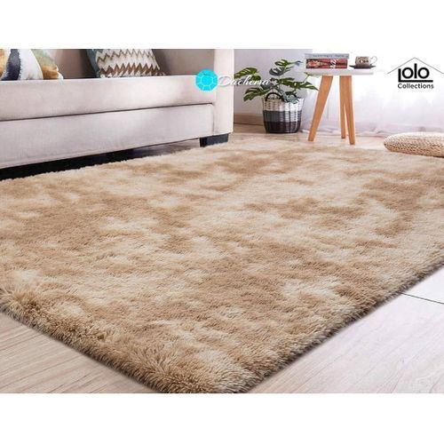 Shaggy/ Woolen Carpet - Biege