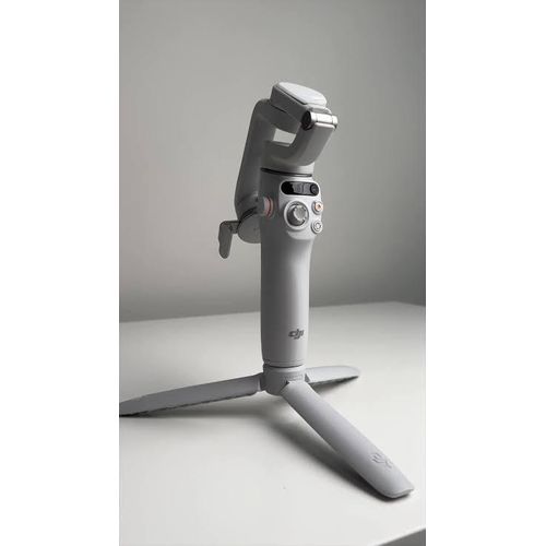 Dji Osmo Mobile 6 Gimbal Stabilizer for Smartphones, 3-Axis Phone Gimbal Silver