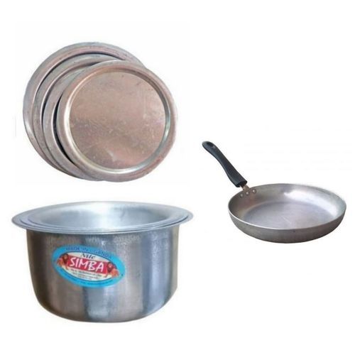 4 Pc Stainless Steel Saucepans ,Saucepan Lids And A Fring Pan- Silver