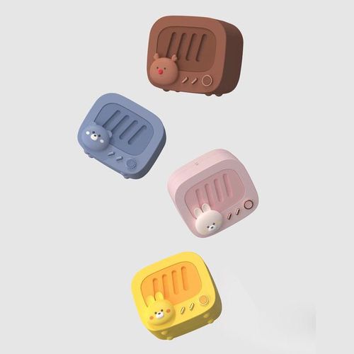 Portable Mini Cartoon Wireless Bluetooth Speaker Built-In Microphone For Connection Calls Cute Bear Family Decoration Subwoofer