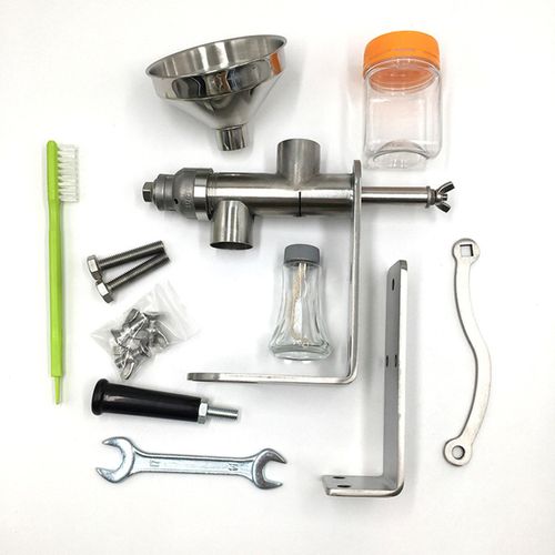 MANUAL NUT  OIL EXPELLER OIL PRESS MACHINE HIGH QUALITY EXTRACTOR COLD