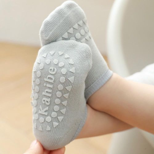 Baby Crawling Knee Pads and Socks with Grips Anti-Slip Knee Protector for Baby Boy Girls Learn to Walk NO5278