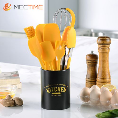 8 Sets Of Yellow Silicone Non-stick Baking Kitchen Tools
