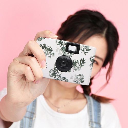Mini Point-and-shoot Camera with 17 Films