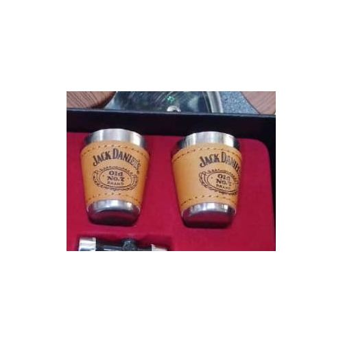 Jack Daniel’s Whiskey Flask/ Hip Flask Gift Set