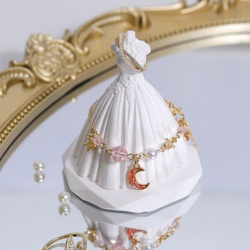 Plaster Wedding Dress Jewelry Bracelet String Ring Frame Photography Posing Shooting Props Taking Pictures Background Decoration