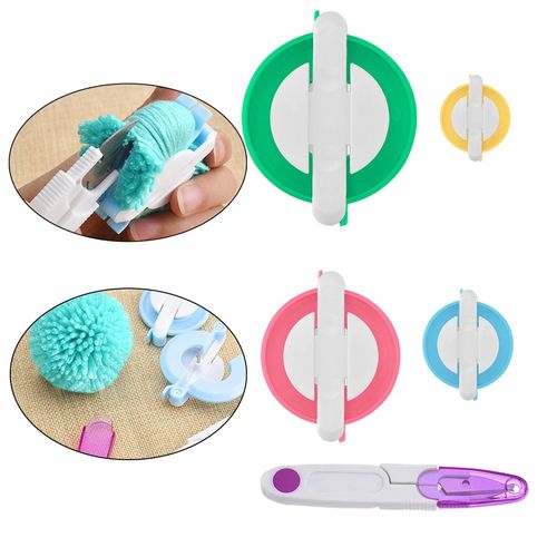 Pompom Maker Fluff Ball Weaver W/   Tool Kit Craft
