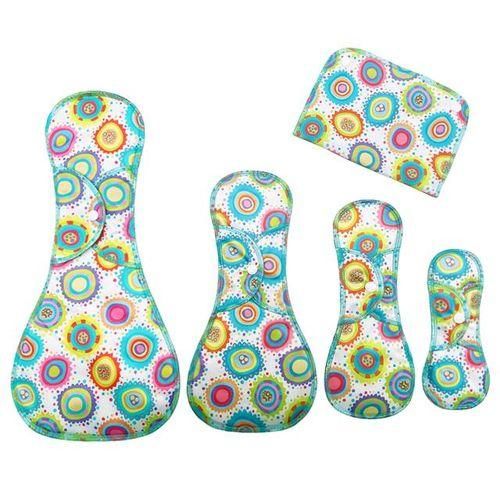 Goodbum Colored Feathers Print 4PCS Bamboo Charcoal Sanitary Pad With A Wet Bag Soft SkinFriendly Washable Sanitary Napkin