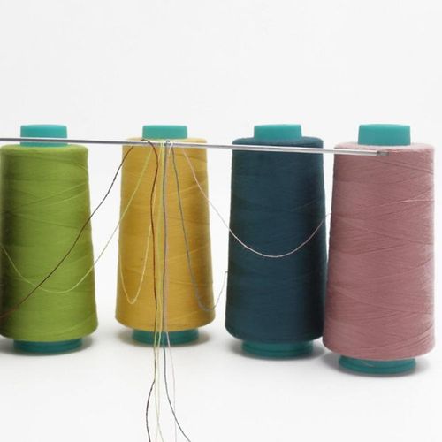 40% 1 Roll 40s/2 20s/2 High-Strength Polyester Thread For Overlock Sewing Machine