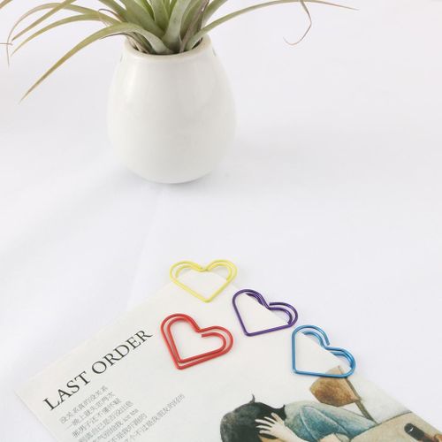 30 Pieces Colorful Paper Clips Heart Shape Non-skid Paper