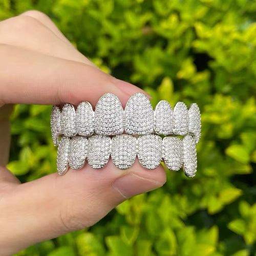 8/8 Full Cubic Zircon Teeth Grillz - Silver