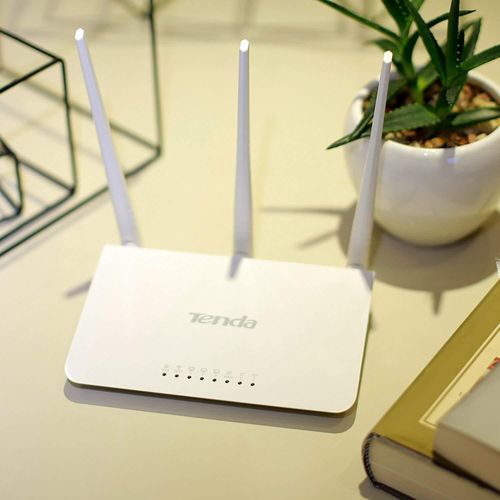 tenda  F3 300Mbps Wi-Fi Router, Easy Setup, WPS Button, Parental Control, Bandwidth Control, Wi-Fi Schedule, with 3 * 5dBi High Power External Antennas (for Streaming Music, Uploading Photos, Video Chatting, Hd Video Streaming- White, N300 F3