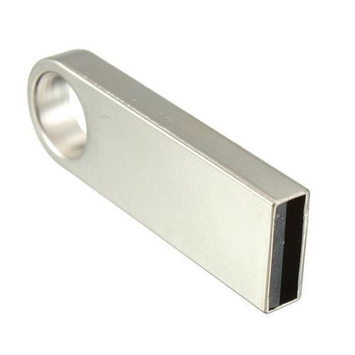 USB 32GB Flash Drive  32GB - Silver