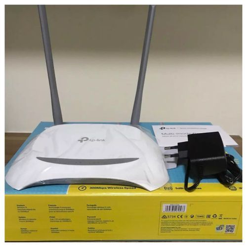 TP Link TP-Link TL-WR840N Range WiFi Booster 5dBi Antennas 300Mbps Wireless N Router (Not A Modem)