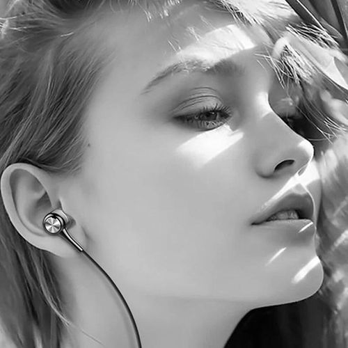 3.5mm Headphones Sports Wired Earphones  Bass Wired  in-Ear Headset Game Subwoofer with Mic Handsfree Call for Xiaomi