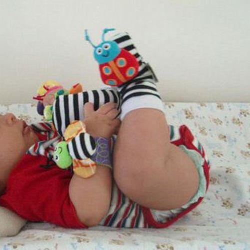 Rattle Set Baby Sensory Toy Socks Wrist Rattle Foot Finder Socks Set for Newborn Boys and Girls NO5292