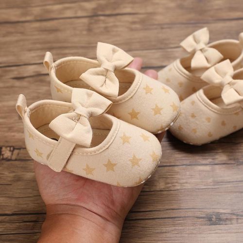 Spring and Autumn Girl Princess Shoes for Infants and Young Children Aged 0-1 with Soft Sole Front Foot Protection Flat Bottom Cloth Shoes
