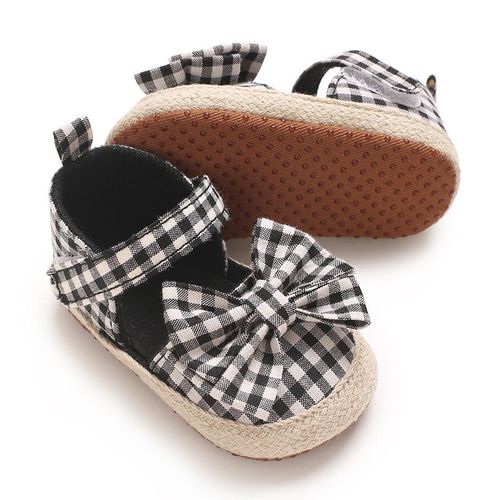 Spring and summer 0-1 year old female baby princess shoes black and white checkered breathable and comfortable soft sole anti slip learning single shoe